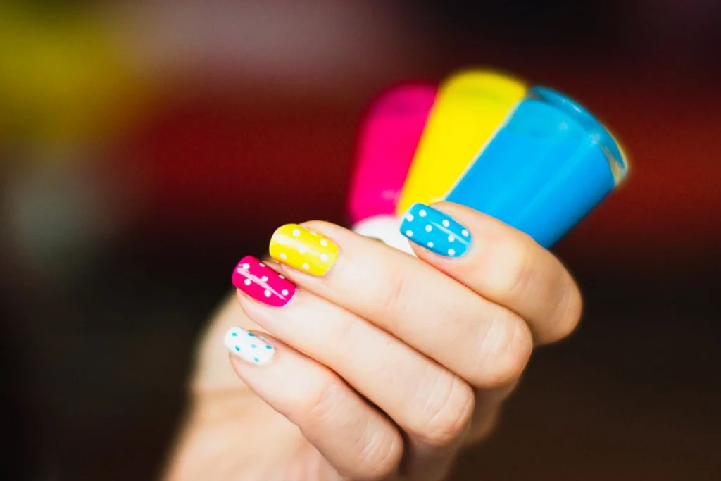 points sur les ongles