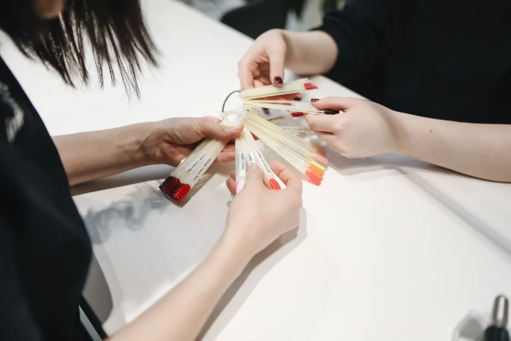 quelle pose d'ongles choisir