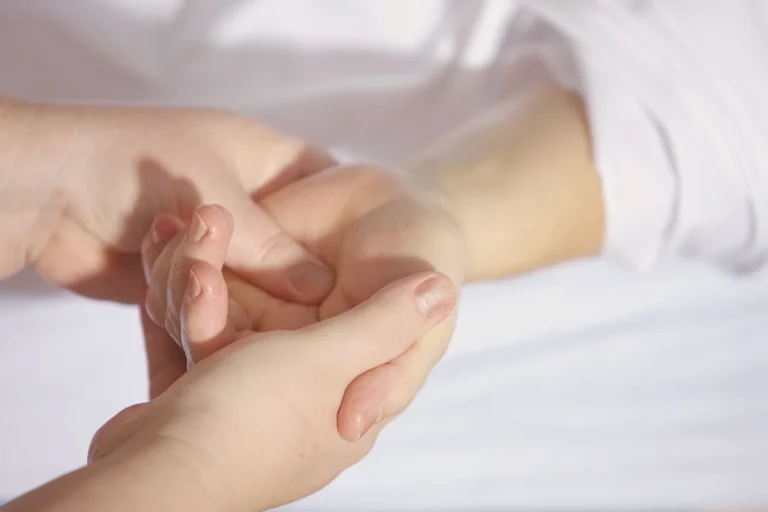 manucure spa c'est quoi
